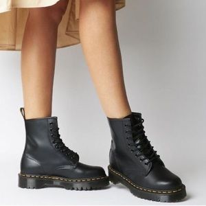 Dr Marten 1460 Lace Up Boots